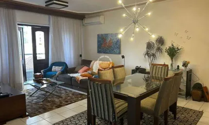Excelente apartamento de 3 dormitórios, 1 suíte com garagem fechada no Bairro do Gonzaga, Santos-SP