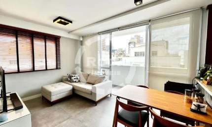 Apartamento à venda no Gonzaga – Quadra da Praia - Excelente localização!