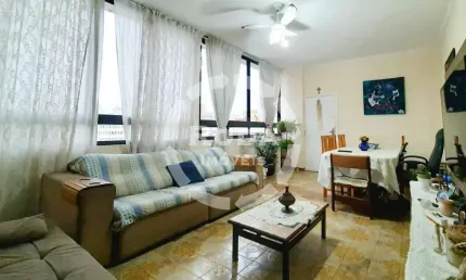Apartamento 120m2 / 3 dorm. / quadra da praia do gonzaga.