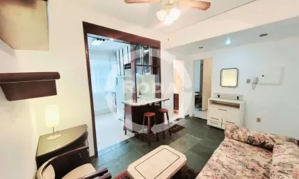 Apartamento mobiliado à venda no Gonzaga, Santos – 1 dormitório, próximo à praia