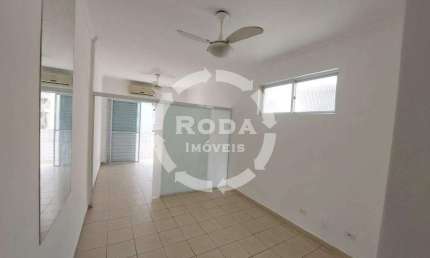 Apartamento 1 dormitório de frente com sacada no coração do Gonzaga para alugar -Gonzaga -Santos