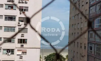 Sala Living porteira fechada na quadra da praia no Boqueirão – Santos