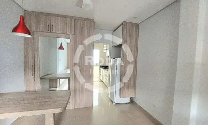 Oportunidade no Coração do Boqueirão! sala Living Reformado a venda 1 Quadra da Praia ,Boqueirão - Santos