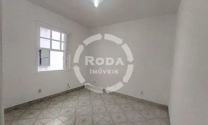 Kitnet Reformado 1 quadra da praia para Locação no Embaré – Santos