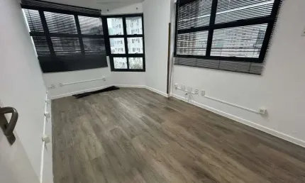 Sala comercial para alugar na Avenida Pedro Lessa, --, Aparecida, Santos