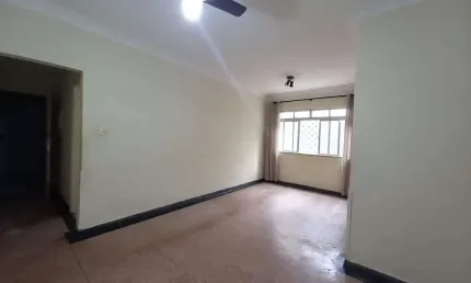 Apartamento térreo com 2 dormitórios e ampla cozinha – conforto e funcionalidade em um só lugar!