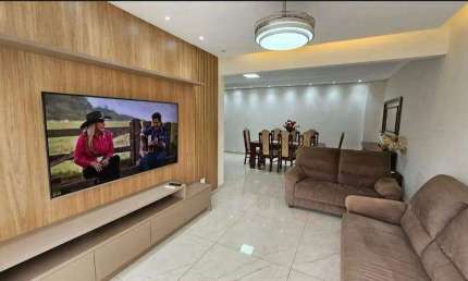 Apartamento de 140 m2 de área útil na Ponta da Praia
