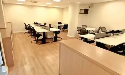 Conjunto comercial mobiliado de 81 m² para locação no centro de santos – em frente à alfândega