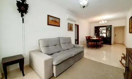 APARTAMENTO ESPAÇOSO PARA LOCAÇÃO NA PONTA DA PRAIA – 115 m² COM VISTA LIVRE.