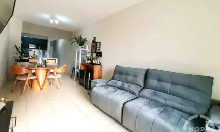 Apartamento de 82 m² - 2 dormitórios a poucas quadras do mar na ponta da praia.