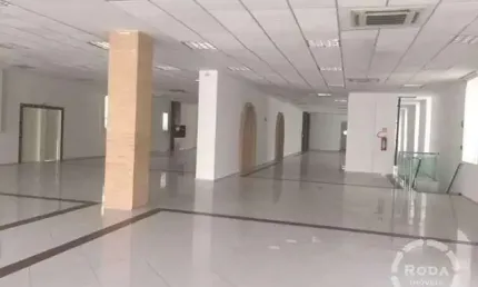Imóvel Comercial com 3.000 m² de Área Útil – Ideal para Grandes Operações!
