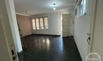 Sobrado amplo de esquina com 262m² – 5 dormitórios, 5 vagas no Marapé