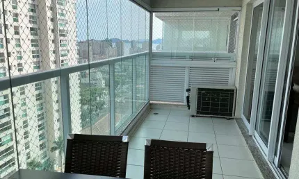 Apartamento com lazer a venda em Santos, localizado no bairro da Ponta da Praia.