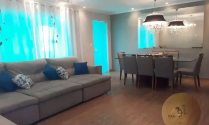 Casa à Venda com 3 Quartos e 200m², Espaço Gourmet e Estuda Permuta
