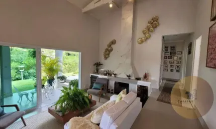 Casa à Venda Condomínio Fechado,Meio à Natureza com Conforto e Sofisticação