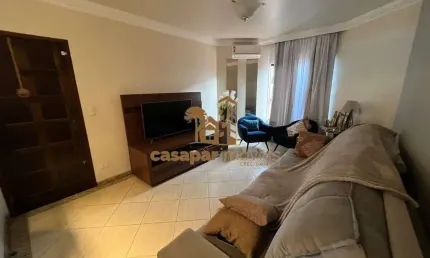 Casa Térrea à Venda com 171m², 3 Quartos e Espaço Gourmet no Jdm Vila Rica