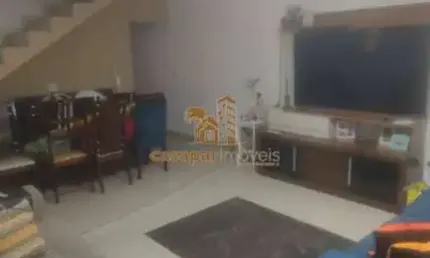 Sobrado à Venda com 230m², 3 Quartos e Estuda Permuta no Litoral