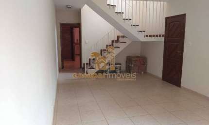 Sobrado a Venda no Jardim Aeroporto com 260m² e 04 quartos.