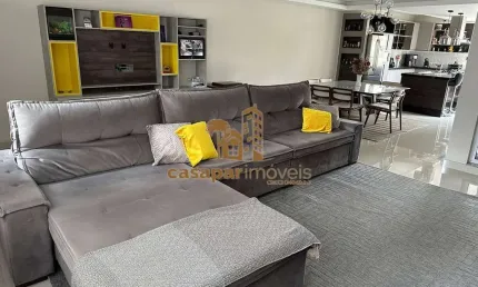 Sobrado à Venda com 307m², 3 Suítes e 6 Vagas, Alto Padrão