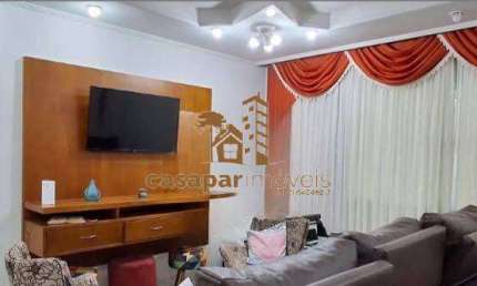 Sobrado à Venda com 220m², 3 Suítes com 4 Vagas e Churrasqueira