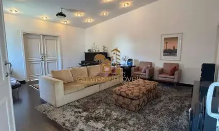 Maravilhosa Casa em Condimínio Fechado com 543m², 5 Dormitórios e Lazer