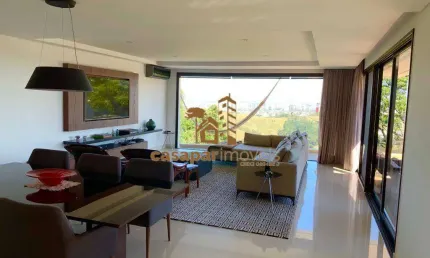 Casa para Locação em Condomínio Fechado, 604m² e Mobiliada com Lazer