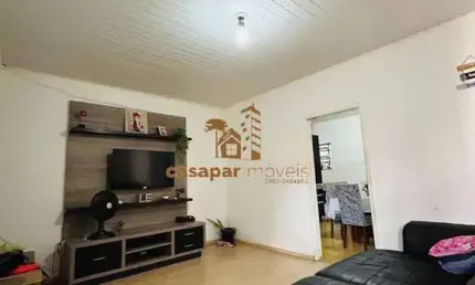 Casa à Venda com160m², 3 Dormitórios, Quintal e 2 Vagas Cobertas.