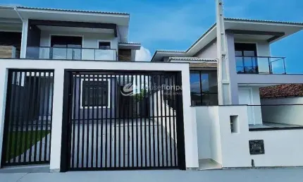 Casa à venda, Lagoa da Conceição, Florianópolis, SC - Localizada em loteamento seguro e calmo em ru