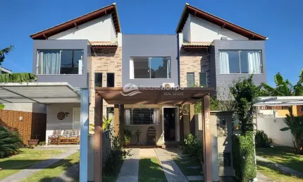 Casa Aconchegante e Mobiliada com 3 Suítes, em Localização Privilegiada, à Venda, Campeche, Florian