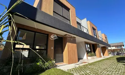 Casa nova a venda em condominio no Campeche - Possui 3 dormitorios sendo 1 suite -  Em ótima locali