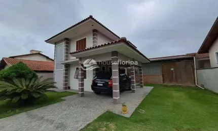 Casa à venda, campeche, florianópolis, sc - possui 2 dormitórios, 360m² de área total  - localizada