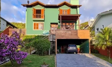 Casa à venda de alto padrão, em condomínio fechado, com 3 suítes, em Santo Antônio de Lisboa, Flori
