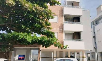 Linda cobertura Financiável a venda com vista para o mar,  dois quartos e jacuzzi no terraço -Campe