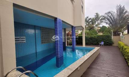 Ótima oportunidade - Apartamento à venda com 3 dormitórios a 3 quadras da praia, Novo Campeche, Flo