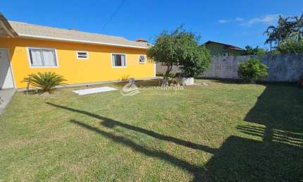Casa térrea com belo terreno à venda, Ribeirão da Ilha, Florianópolis, SC