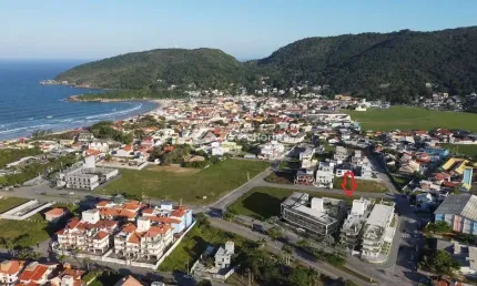 Studio à venda, em ótima localização na Barra da Lagoa, pertinho da praia,  Florianópolis, SC