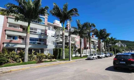 Apartamento à venda no Campeche, a apenas 300 metros da praia, com localização privilegiada e fácil