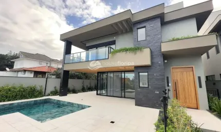 Casa individual de Altíssimo Padrão com 4 suítes na Lagoa da Conceição – Loteamento Saulo Ramos
