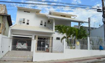 Casa com 3 quartos à venda na Rua Domingos Pedro Hermes, 1145, Jardim Cidade de Florianópolis, São José
