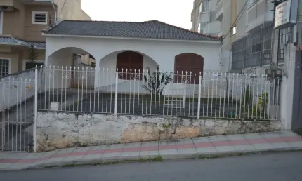 Terreno à venda na Rua Santo Antônio, 978, Barreiros, São José
