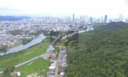 Terreno à venda na Nova Esperança, Balneário Camboriú 