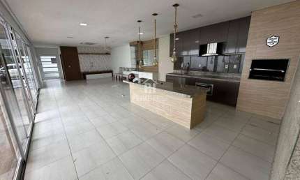 Vende-se Casa Residencial no Bairro Jardim Comodoro