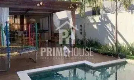 Vende-se Casa no Condomínio Florais da Mata - Várzea Grande - MT