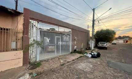 Casa Coophamil - com 2 quartos à Venda, Coophamil - Cuiabá
