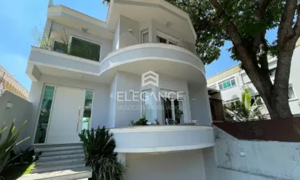 Casa com 4 quartos à venda na Rua Walt Disney, 205, Jardim Lindóia, Porto Alegre, 300 m2 por R$ 1.594.000