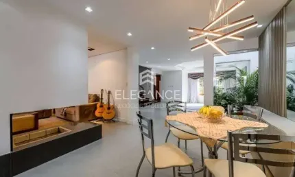 Elegance imóveis vende casa ótimo padrão, semimobiliada 311 m² 4 dormitórios 3 suítes 4 vagas garagem/box e piscina aquecida. Comprar R$ 1.800.000,00