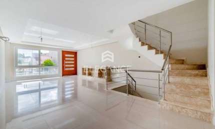Elegance Imóveis vende casa sobrado novo com 282 m privativos 3 dormitórios 3 suítes 5 vagas box/garagem com pátio e piscina. Comprar R$ 1.980.000,00
