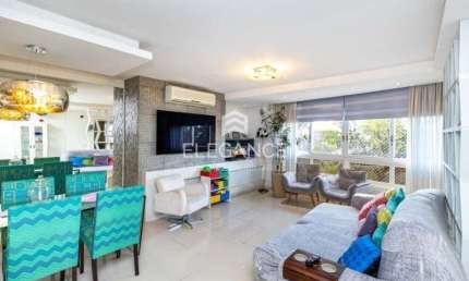 Elegance imóveis vende casa, 415m, 3 dormitórios, 3 suítes, uma suíte máster, amplo living, lavabo e 4 vagas de garagem/box.