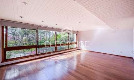 Apartamento com 3 quartos à venda na Rua Doutor Vale, 605, Moinhos de Vento, Porto Alegre, 182 m2 por R$ 1.380.000