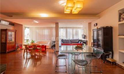 Apartamento com 2 quartos à venda na Rua Coronel Aurélio Bitencourt, 150, Moinhos de Vento, Porto Alegre, 143 m2 por R$ 1.150.000